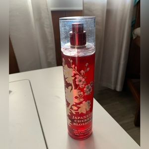 NEW Bath & Body Works Japanese Cherry Blossom Fine Fragrance Mist, 8 fl oz.